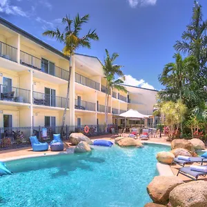 cairns-queenslander.queenslandhotels.net/