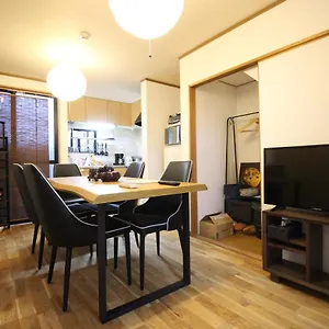 trad-guest-house-kyoto-kyomachiya-2-stations-10-minutes.hotels-in-kyoto.org/
